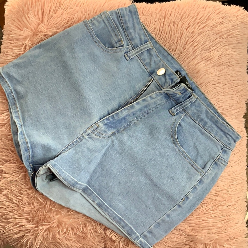 Fashion Nova Jean Short